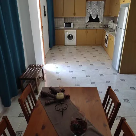 Cassandra Villa